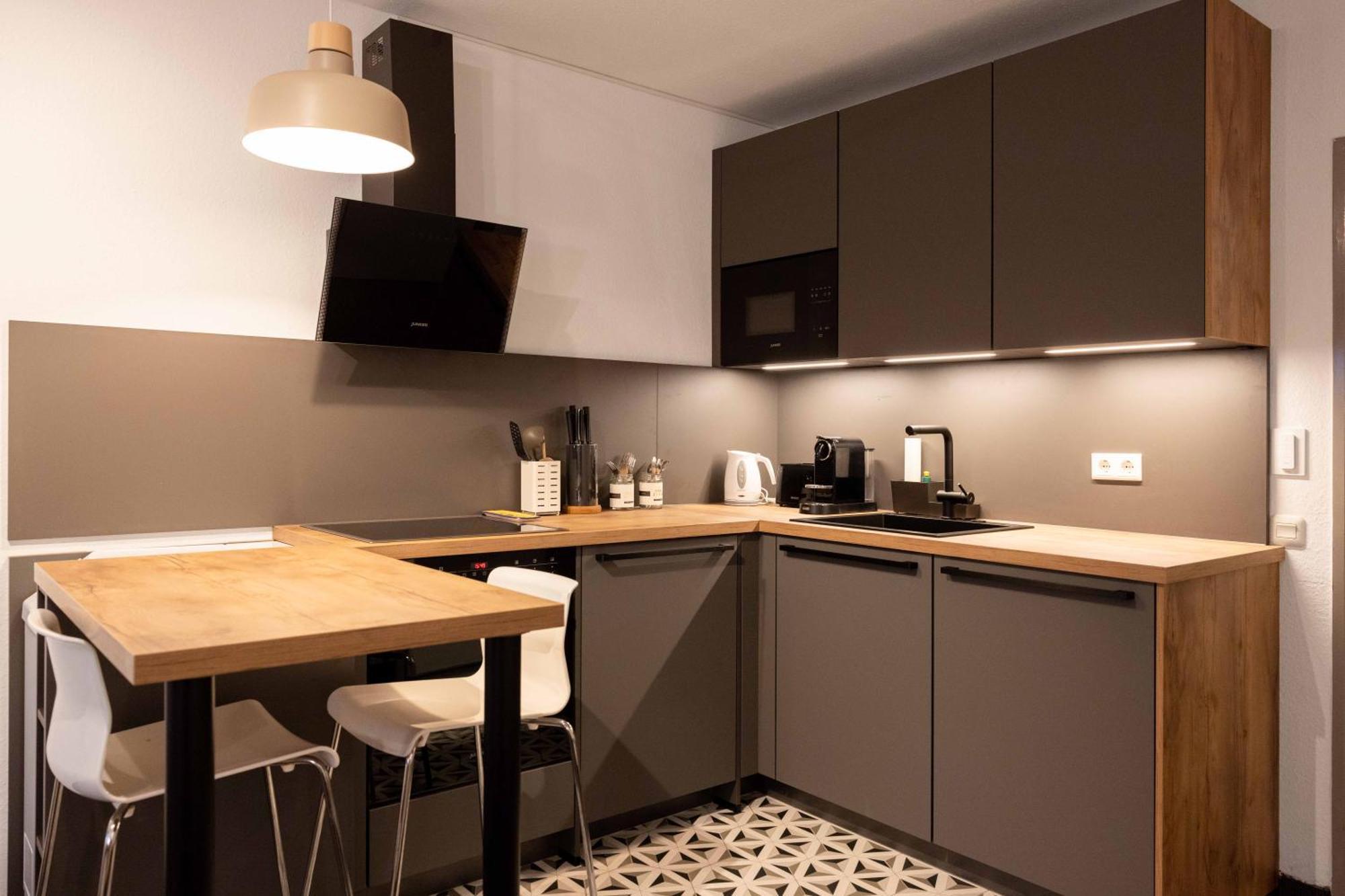 Zentrale Ruhige Wohnung Mit Parkplatz Paderborn Dış mekan fotoğraf